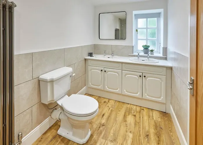 Caedmon House At Abbey 度假居 *